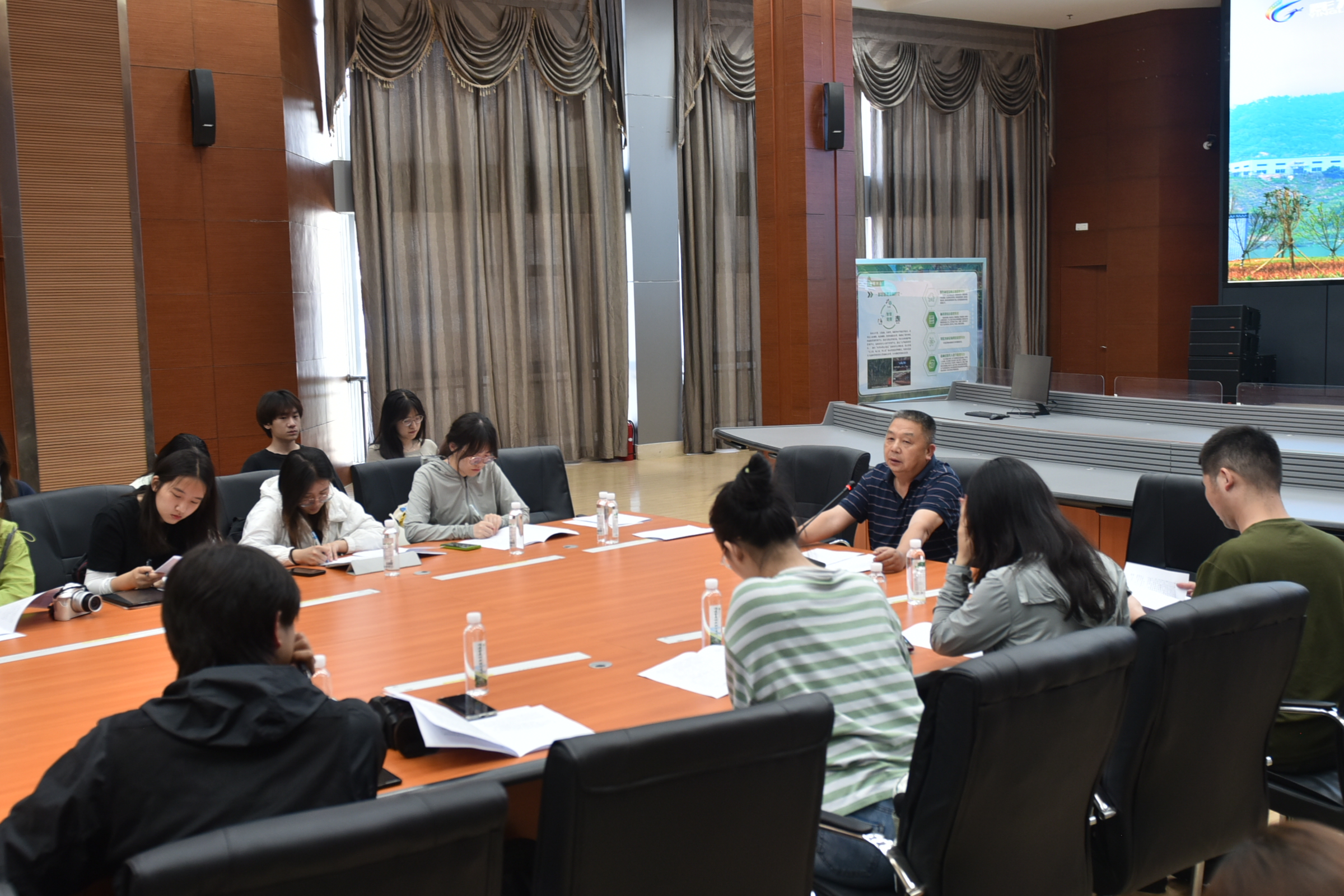 校企聯(lián)袂繪藍(lán)圖，北林學(xué)子訪金森